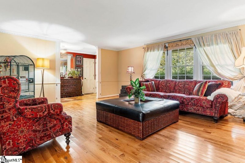 Property image 5 of 19 Terramont Drive in Terra Pines, Greenville, SC 29615