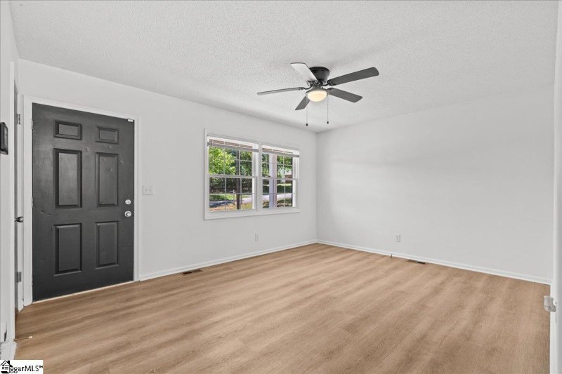 Property image 3 at 118 Rodney Street, Moore, SC 29369