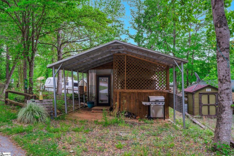 Property image 2 of 919 Talbot Drive in Foxwood Hills, Westminster, SC 29693-5644