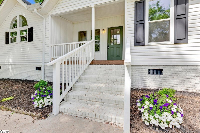 Property image 5 at 500 Ashford Oak Way, Simpsonville, SC 29680