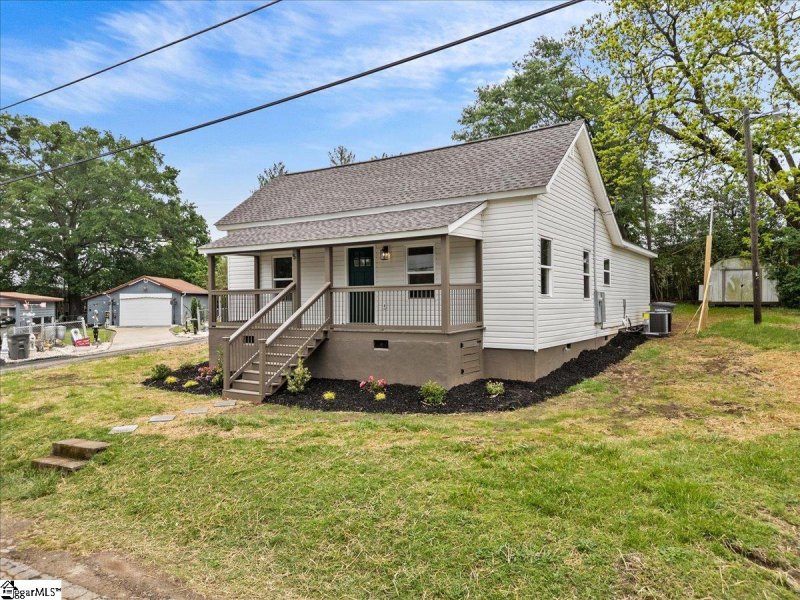 Property image 3 at 5 Hunt Avenue, Liberty, SC 29657