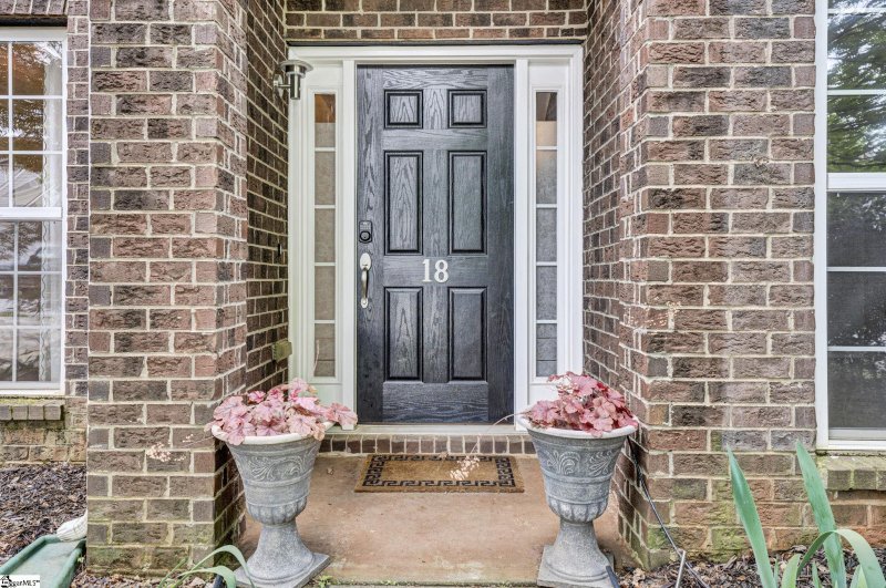 Property image 2 at 18 Buckhannon Road, Greenville, SC 29607