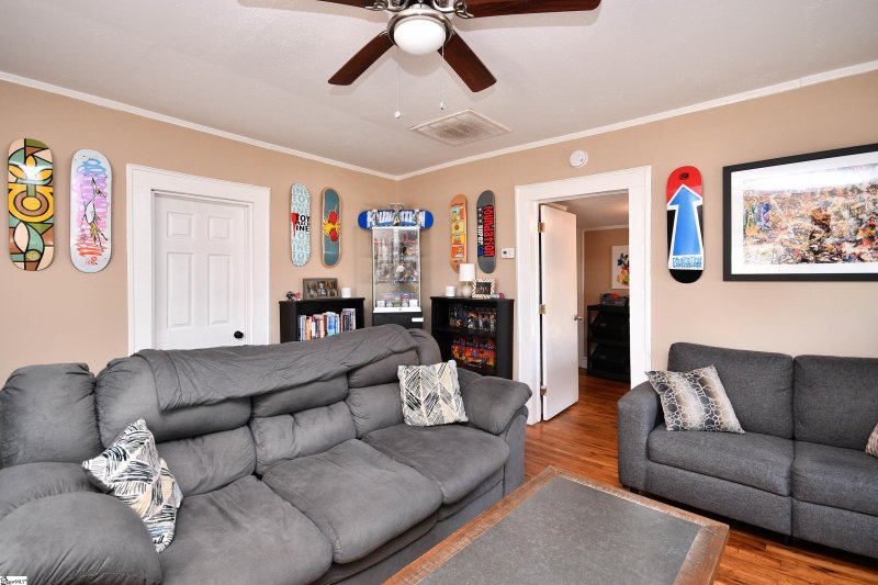 Property image 4 at 100 Second Street, Fountain Inn, SC 29644