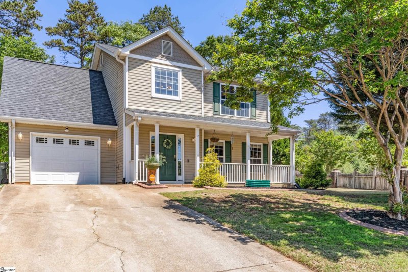 Property image 3 at 2 Susana Drive, Greer, SC 29651