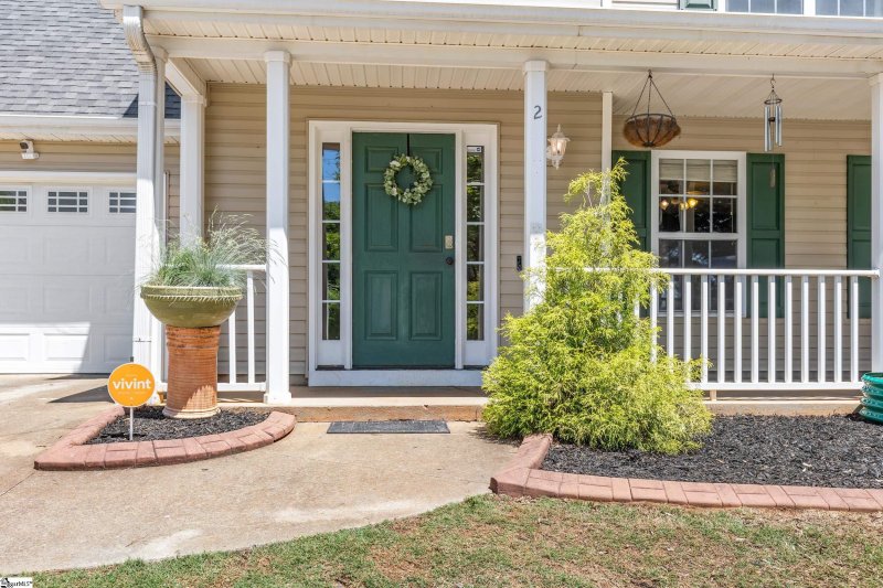 Property image 4 at 2 Susana Drive, Greer, SC 29651