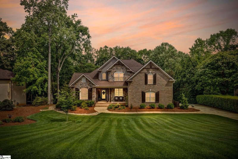 Property image 2 at 17 Avens Hill Drive, Greer, SC 29651