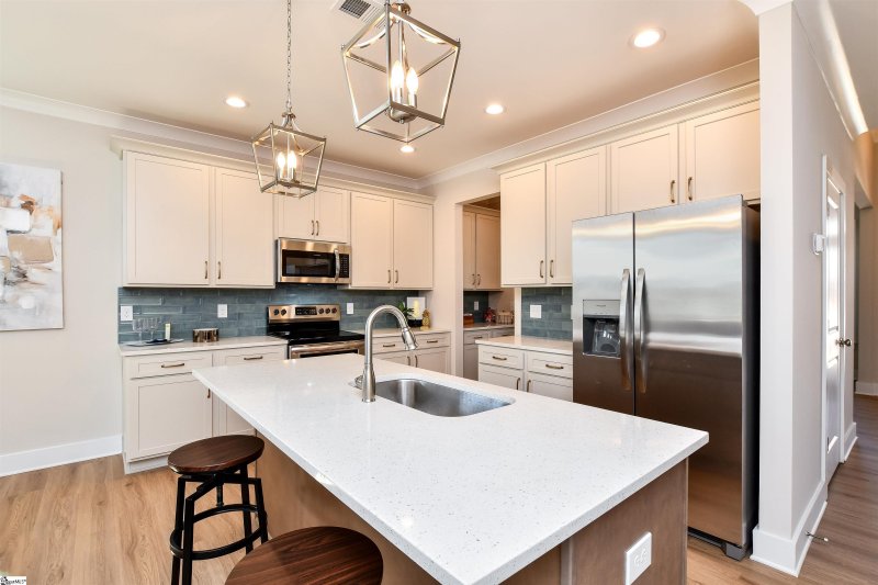 Property image 5 at 101 Currituck Drive, Greer, SC 29651