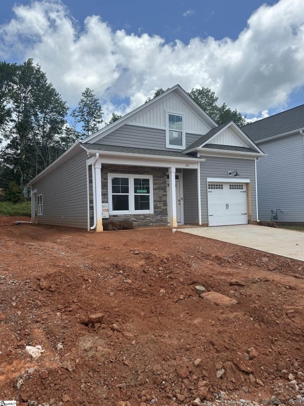 Property image 2 at 212 Brown Circle, Easley, SC 29642