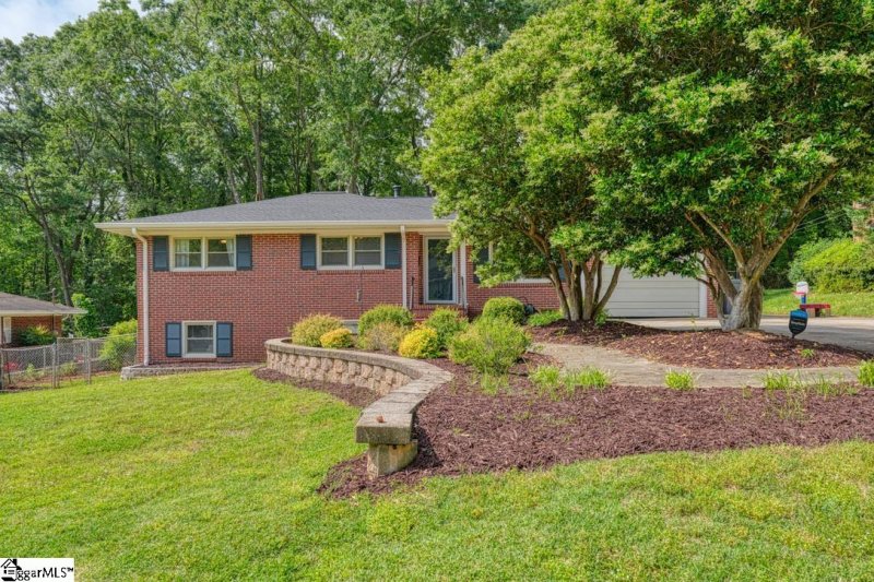 Property image 2 at 1059 Maryland Avenue, Spartanburg, SC 29307