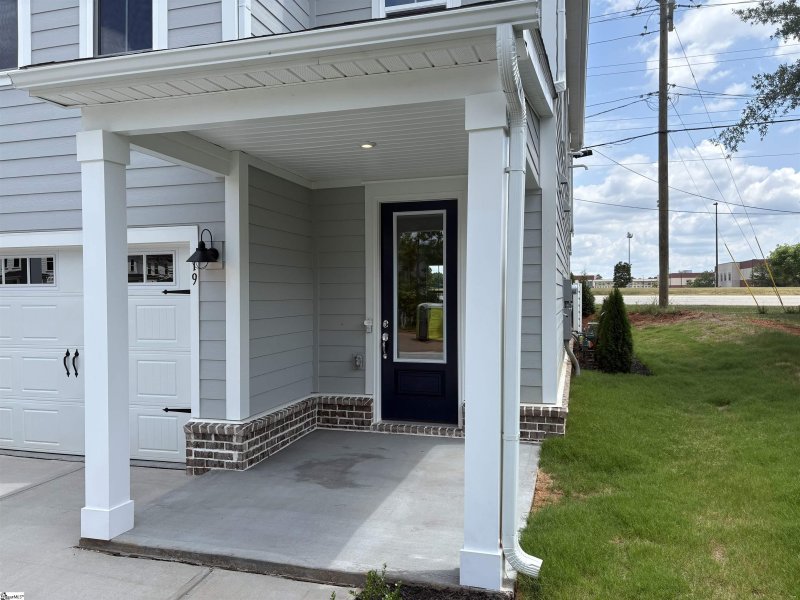 Property image 2 at 19 Merganser Court, Greenville, SC 29607