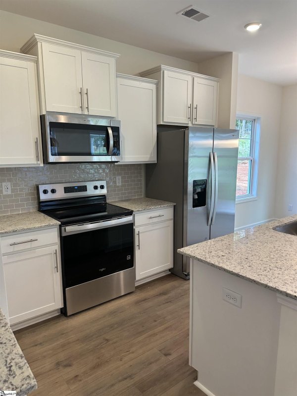 Property image 4 at 210 Brown Circle, Easley, SC 29642