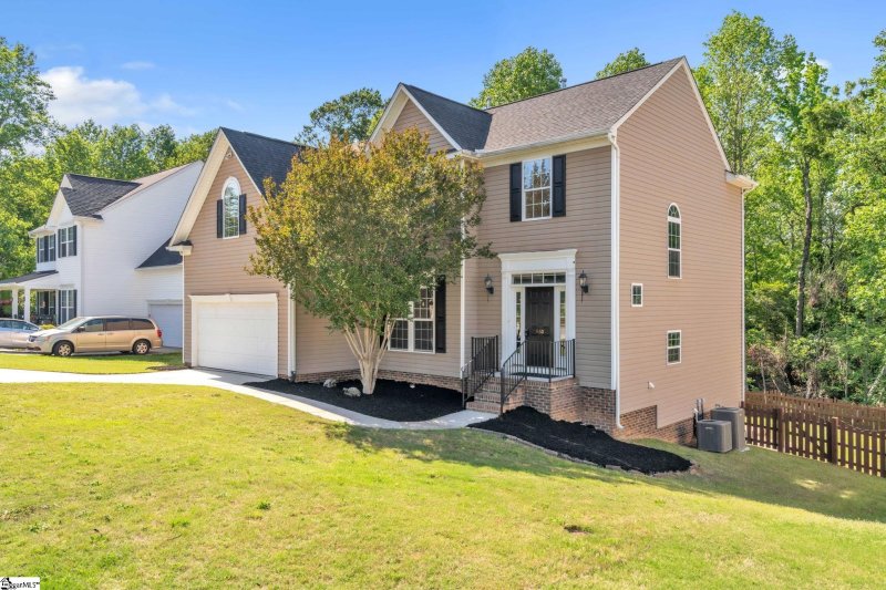 Property image 2 at 160 White Bark Way, Taylors, SC 29687