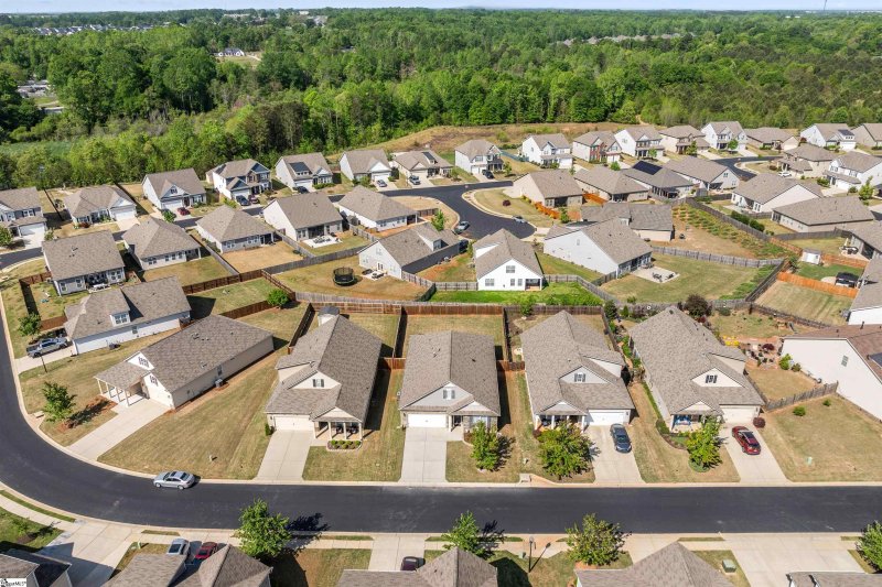 Property image 2 at 550 Castleby Drive, Duncan, SC 29334