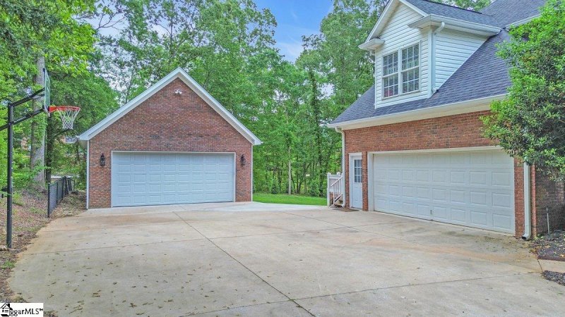 Property image 2 at 268 Antrim Avenue, Moore, SC 29369