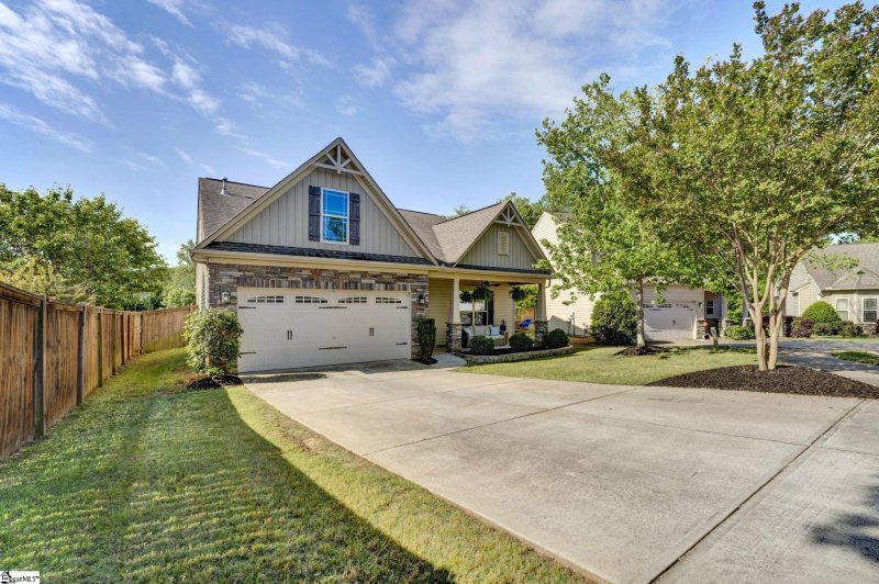 Property image 2 at 3 Leeds Court, Simpsonville, SC 29681