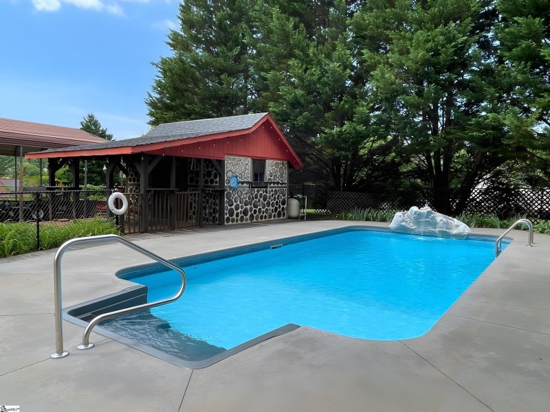 Property image 4 at 101 Patrick Court, Piedmont, SC 29673