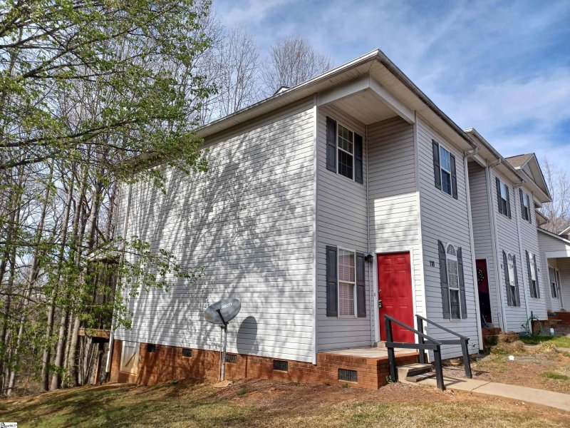 112 Huntress Drive