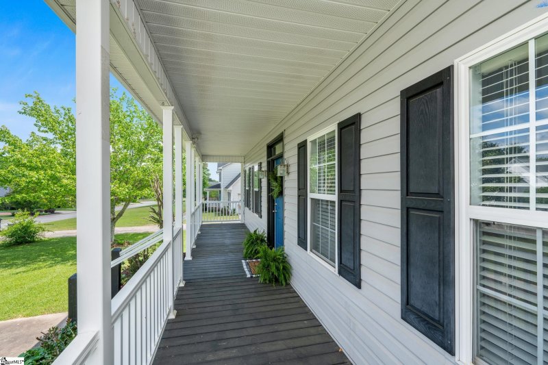 Property image 2 of 111 Stablechase Drive in Stratford Point, Greenville, SC 29617