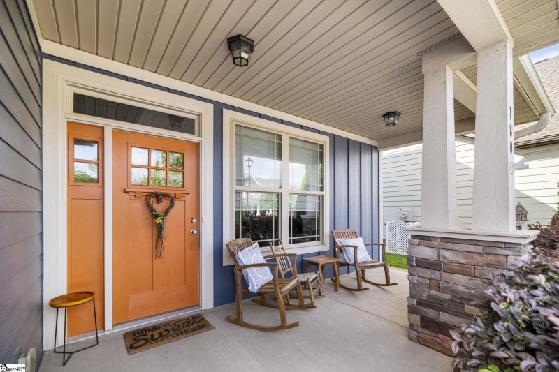 Property image 4 at 180 Bur Oak Drive, Taylors, SC 29687