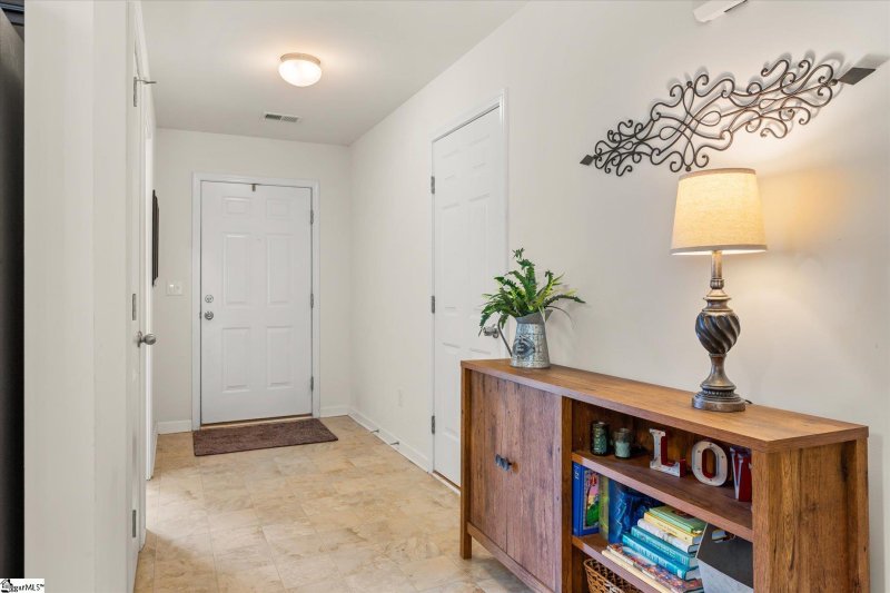 Property image 5 at 207 Willow Grove Way, Piedmont, SC 29673