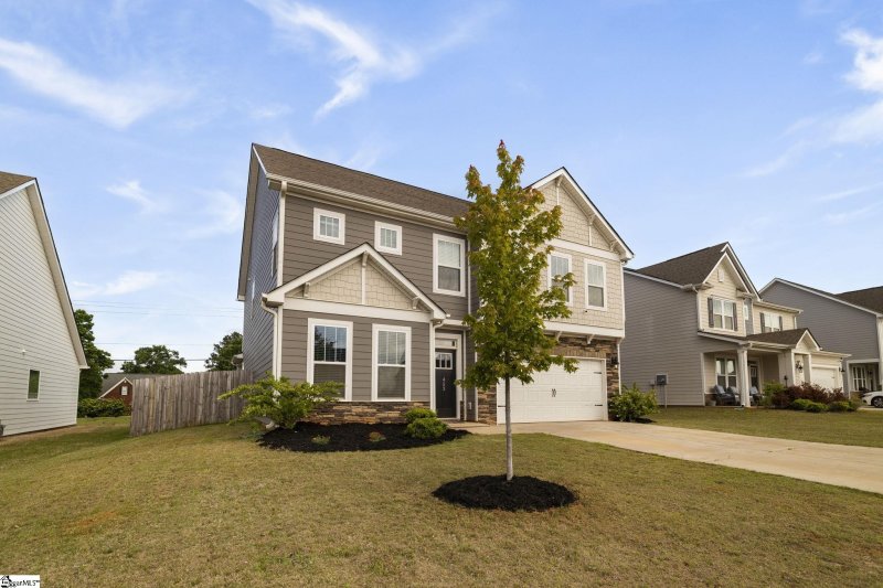 Property image 2 at 453 Pine Nut Way, Boiling Springs, SC 29316