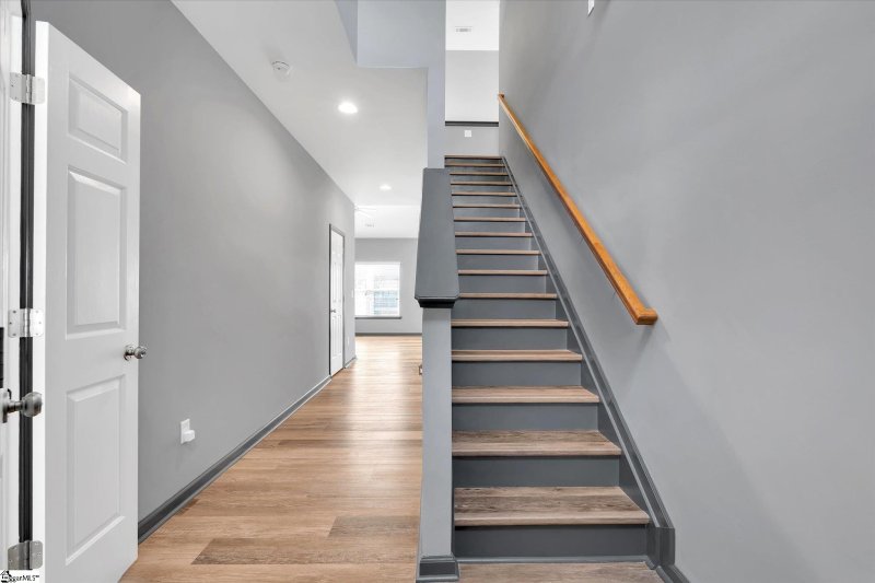 Property image 4 at 112 Ledgewood Way, Easley, SC 29642