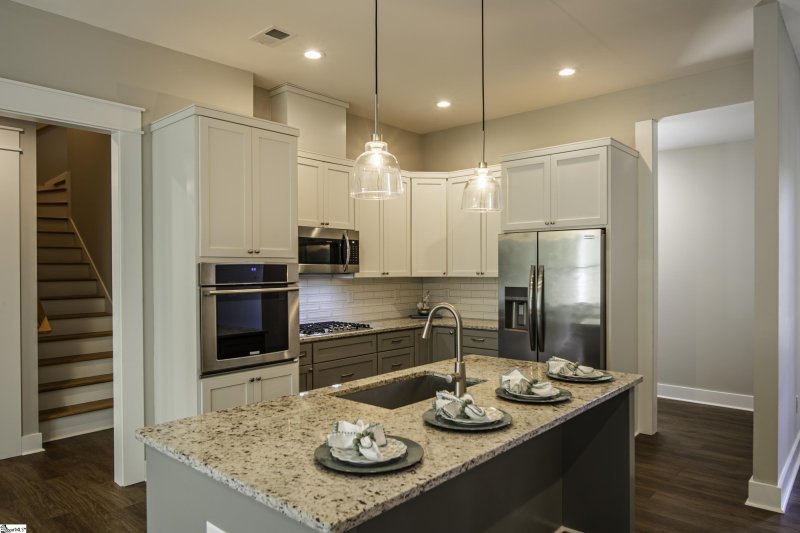 Property image 4 of 221 Wood River Way in Country View, Taylors, SC 29687