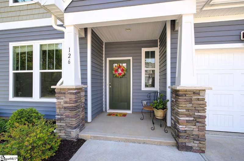 Property image 4 at 126 Creekhaven Lane, Taylors, SC 29687