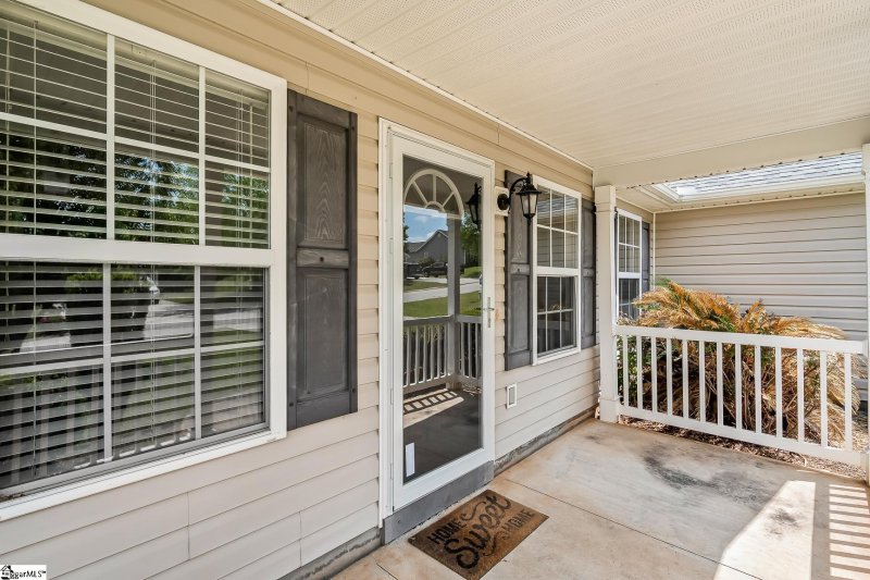 Property image 4 at 122 St James Court, Anderson, SC 29621