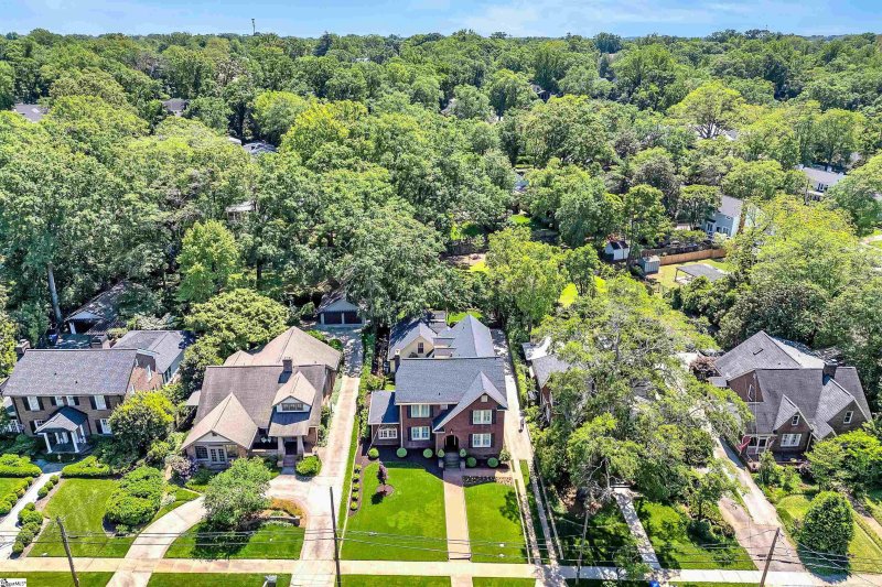 Property image 3 at 216 Cleveland Street, Greenville, SC 29601