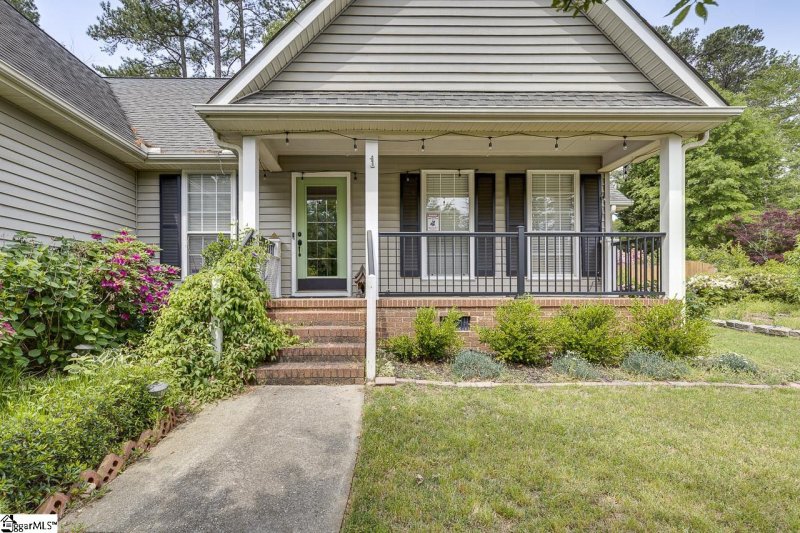 Property image 3 at 10 E Fair Isle Drive, Simpsonville, SC 29681