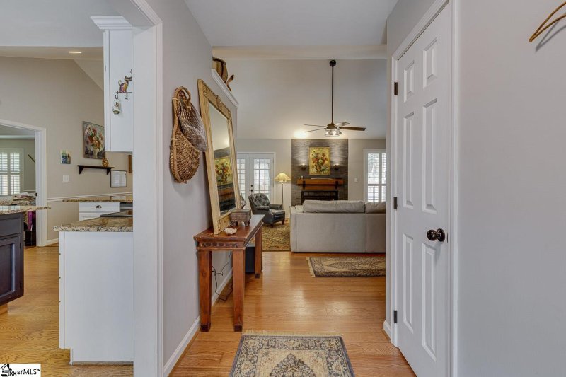 Property image 4 at 10 E Fair Isle Drive, Simpsonville, SC 29681