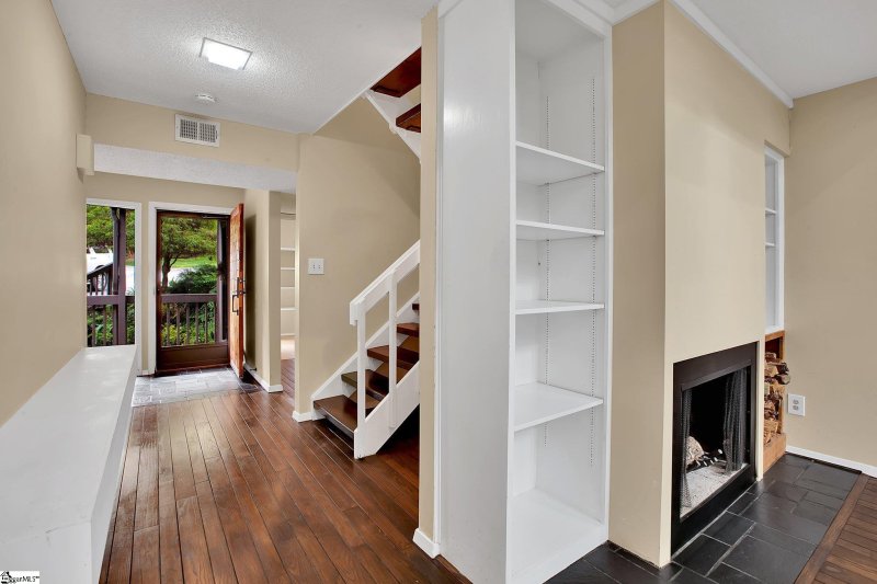 Property image 5 at 109 Inglewood Way, Greenville, SC 29615