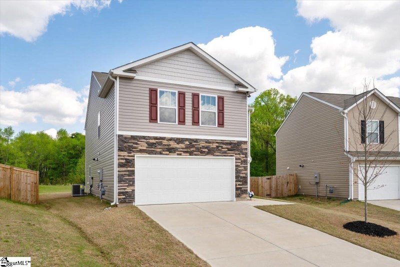 Property image 2 at 216 Bonifay Drive, Fountain Inn, SC 29644