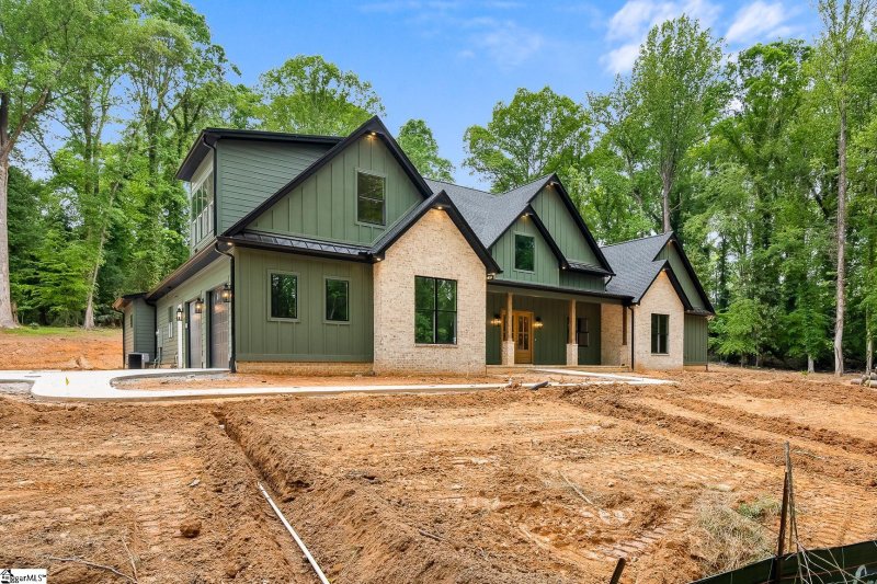 Property image 2 at 190 Graylyn Drive, Anderson, SC 29621