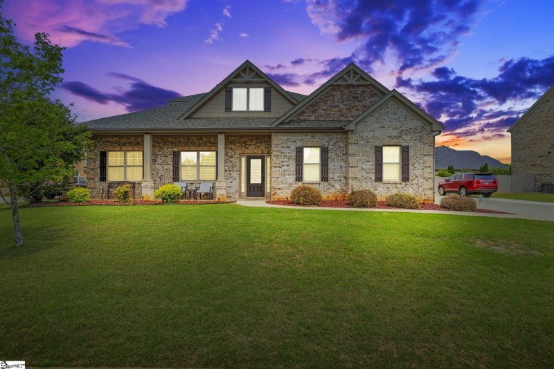 Property image 2 at 104 Tippecanoe Street, Simpsonville, SC 29680