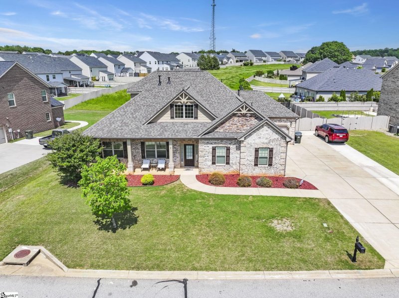 Property image 3 at 104 Tippecanoe Street, Simpsonville, SC 29680