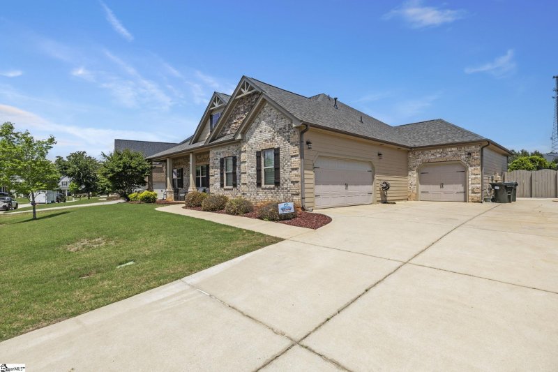 Property image 4 at 104 Tippecanoe Street, Simpsonville, SC 29680