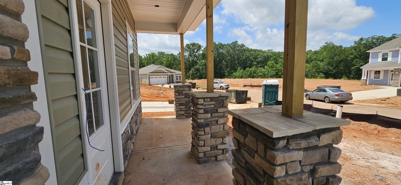 Property image 2 at 403 Ecton Place, Greenville, SC 29605