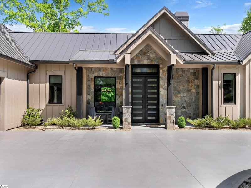 Property image 2 of 409 Augusta Links Trail in The Cliffs at Mountain Park, Travelers Rest, SC 29690