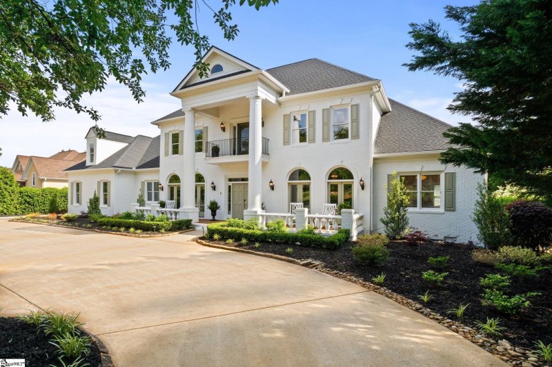 Property image 4 at 312 Stonebrook Farm Way, Greenville, SC 29615