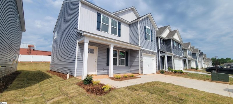 Property image 2 at 6064 Willutuck Drive, Boiling Springs, SC 29316