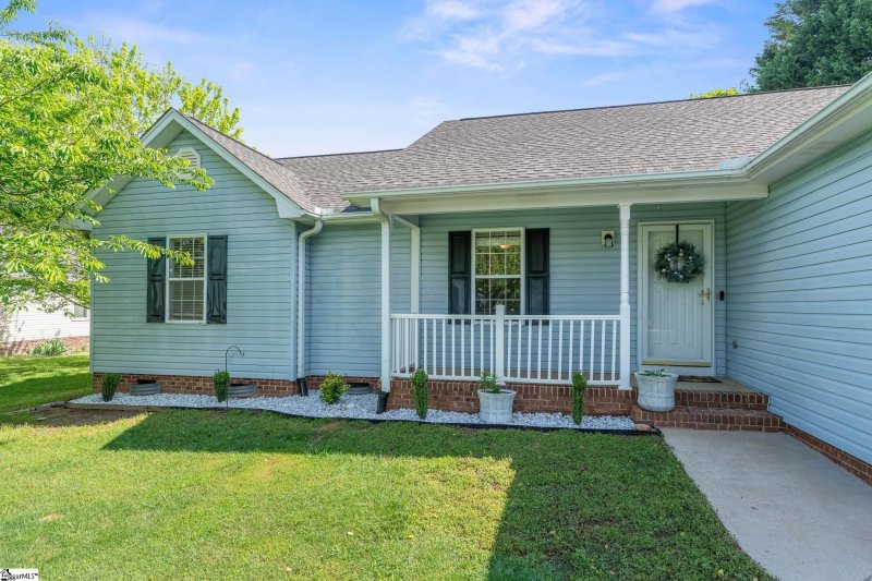 Property image 3 at 308 Tearose Lane, Simpsonville, SC 29681