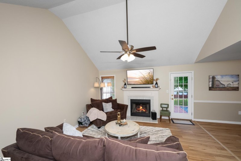 Property image 5 at 308 Tearose Lane, Simpsonville, SC 29681