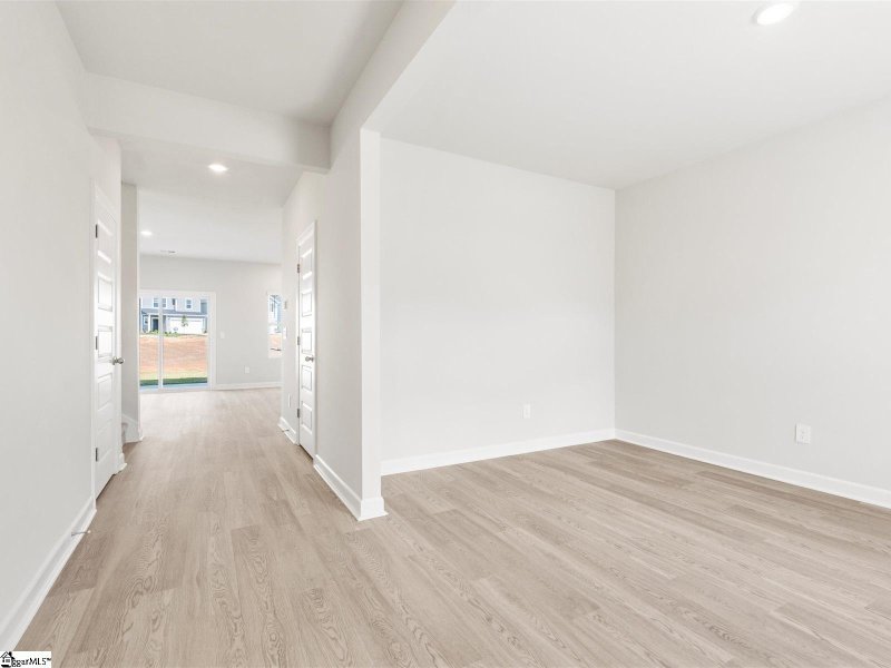 Property image 3 at 520 Cozy Bluff Road, Spartanburg, SC 29301