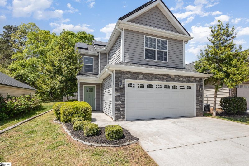 Property image 3 at 301 Glenlea Lane, Greenville, SC 29617