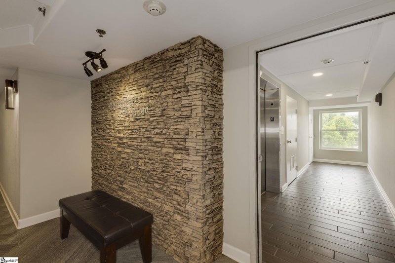 Property image 3 at 1001 S Church Street, Greenville, SC 29601
