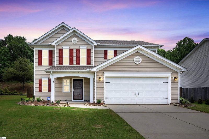 Property image 2 of 161 Stonewood Crossing Drive in Stonewood Crossing, Boiling Springs, SC 29316