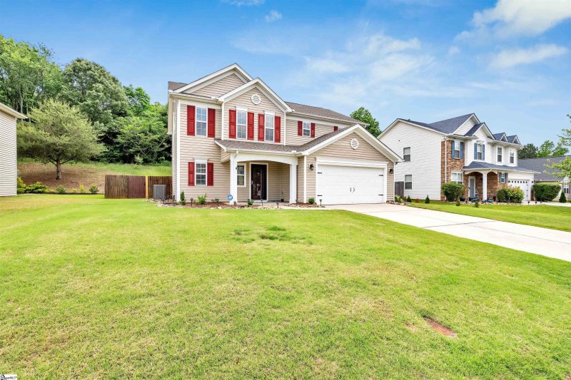 Property image 3 of 161 Stonewood Crossing Drive in Stonewood Crossing, Boiling Springs, SC 29316