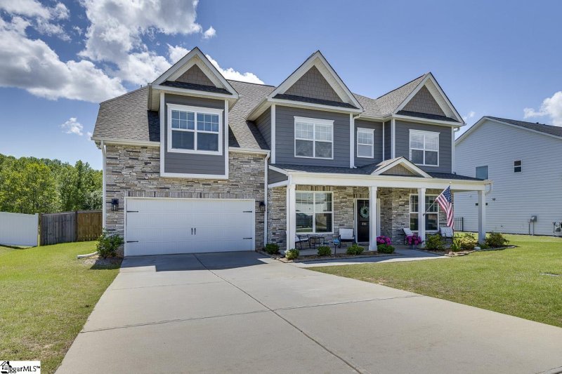 Property image 2 at 316 Carriage Hill Drive, Easley, SC 29642